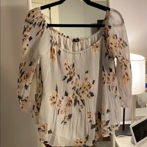 Dynamite off the shoulder shirt